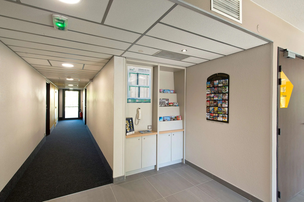 B&B HOTEL Pau Zénith