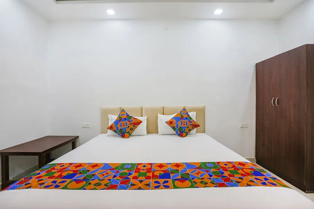 Fabhotel JP Villa - Nr Stadium