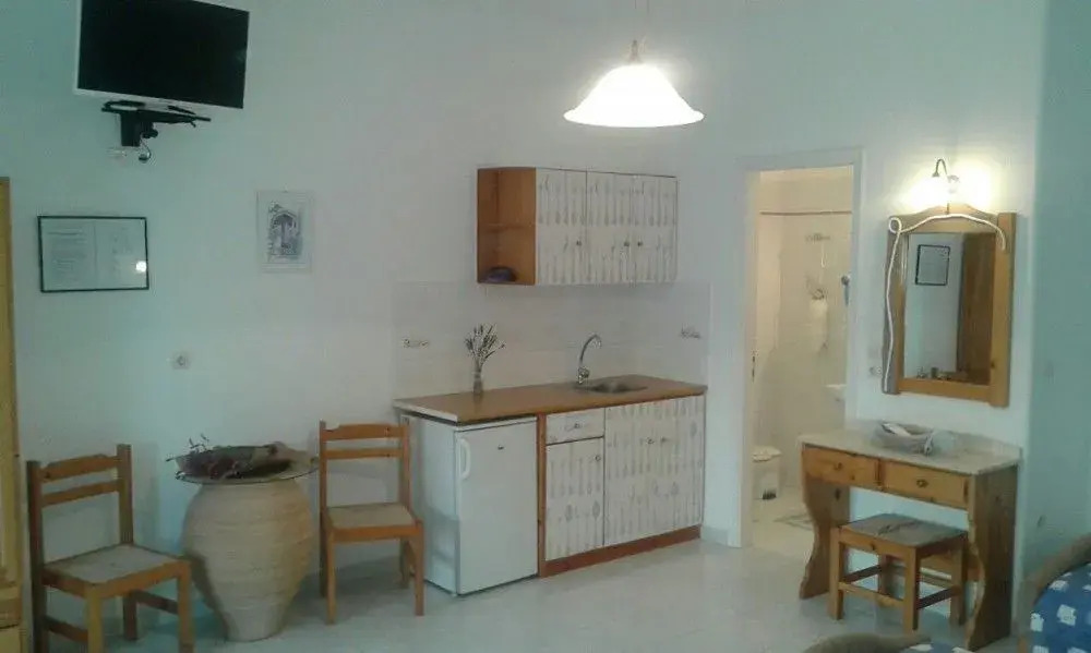 Eleana Studios