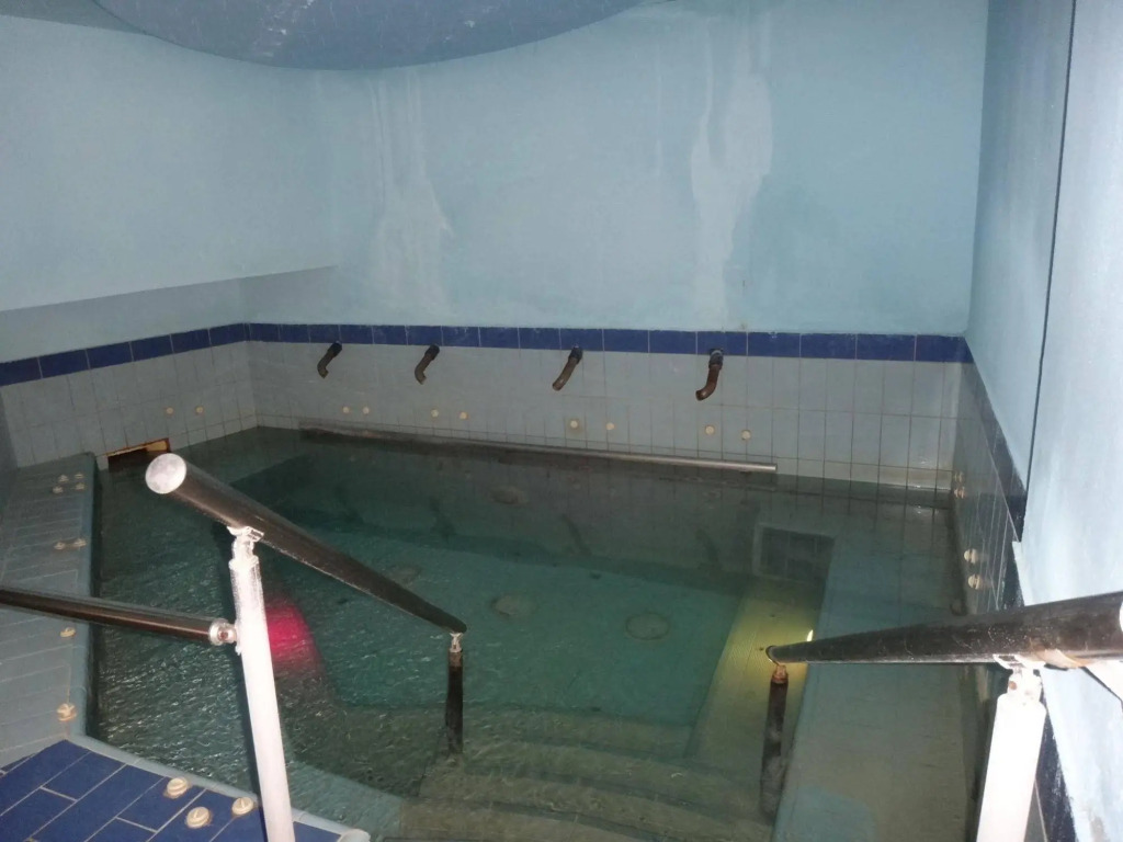 9 Queens Spa Hotel