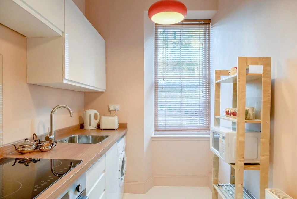 Charming City Apartment on Royal Mile