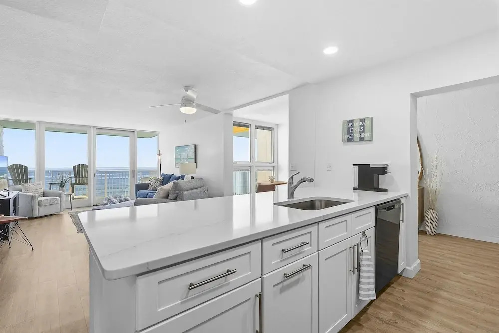 Smyrna Beach Club 815b