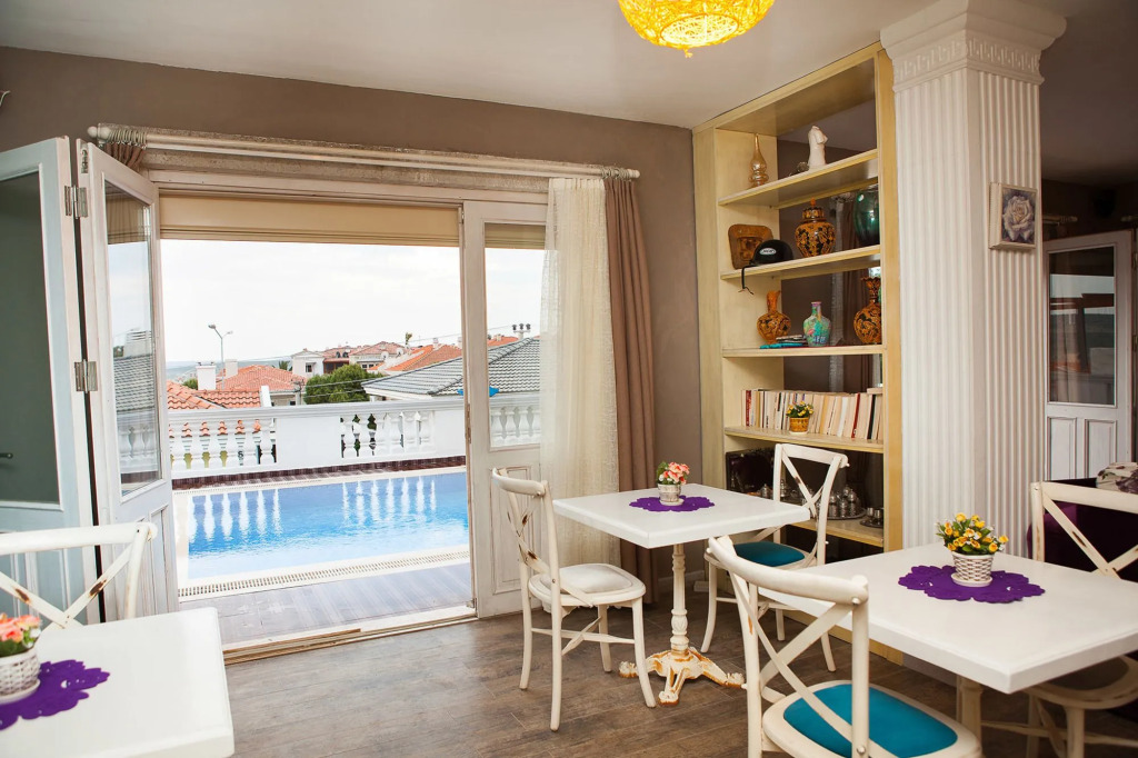 Ionic Hotel