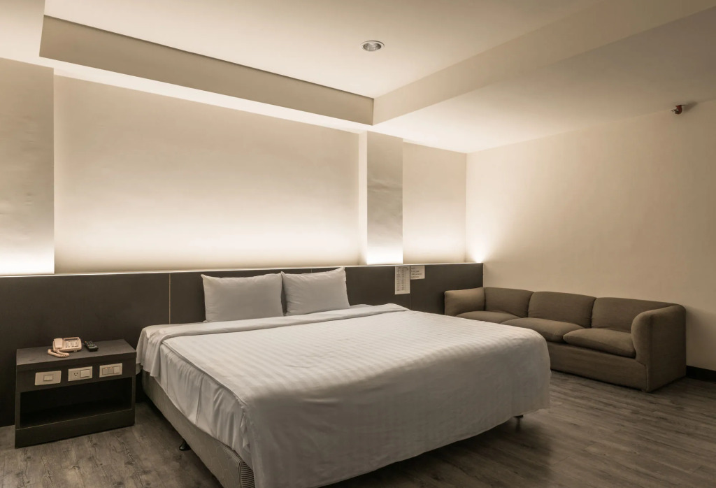 Lotus Yuan Business Hotel