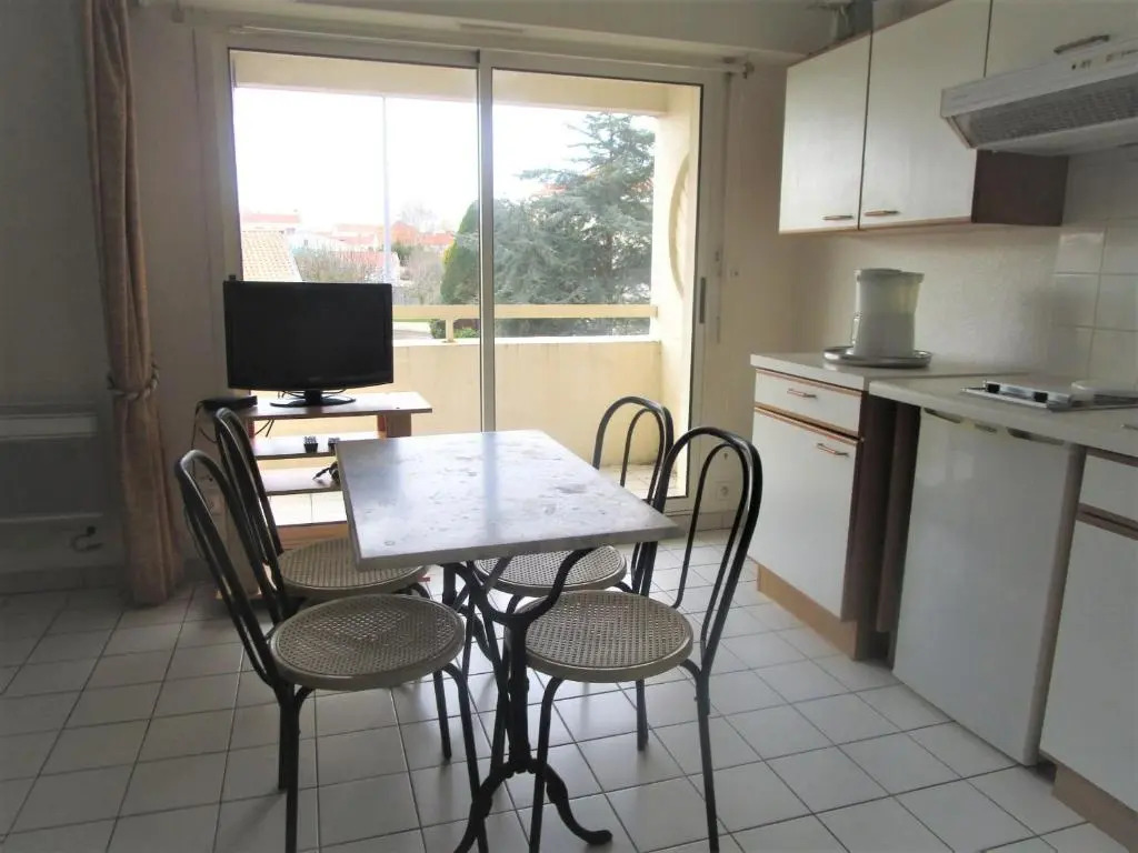 Appartement Les Sables-d'Olonne, 1 pièce, 2 personnes - FR-1-197-252