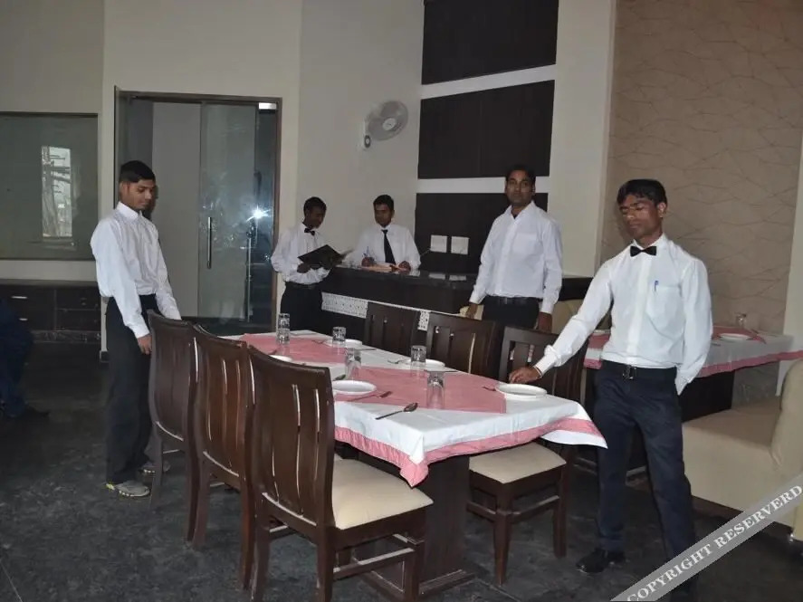 Hotel Lals Inn By WB Inn
