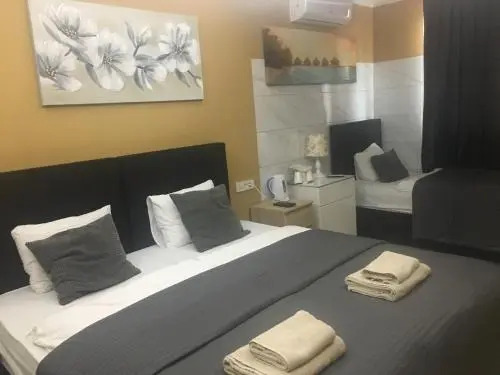 Royal Apartments & Rooms