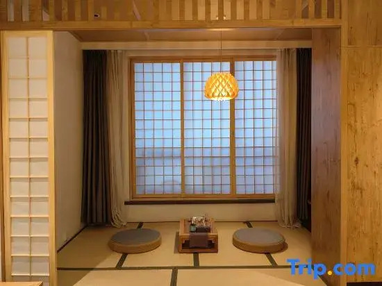 Lux Hotel · Yunju Hotel  in Mingzhai, Wutai Mountain