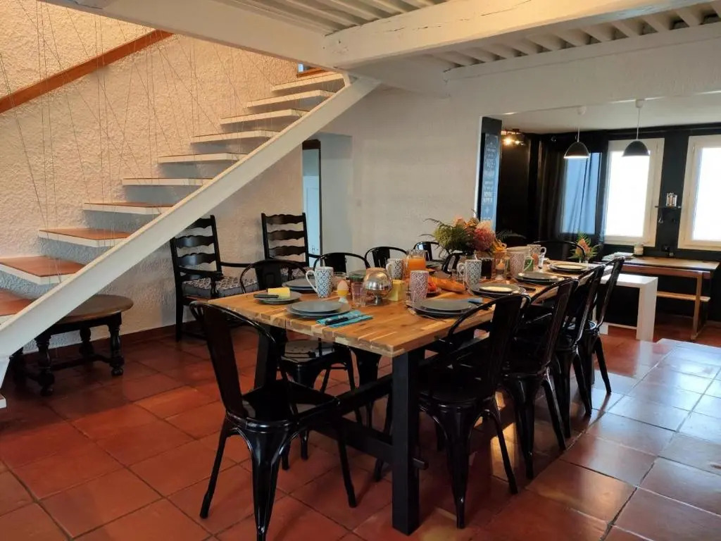 Maison de vacances spacieuse avec jardin et animaux admis - FR-1-496-247