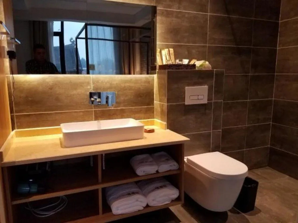 Yiming Shuju rural homestay in Jiaxian County