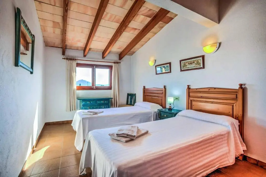 Aumadravet del Bosch by Villa Select