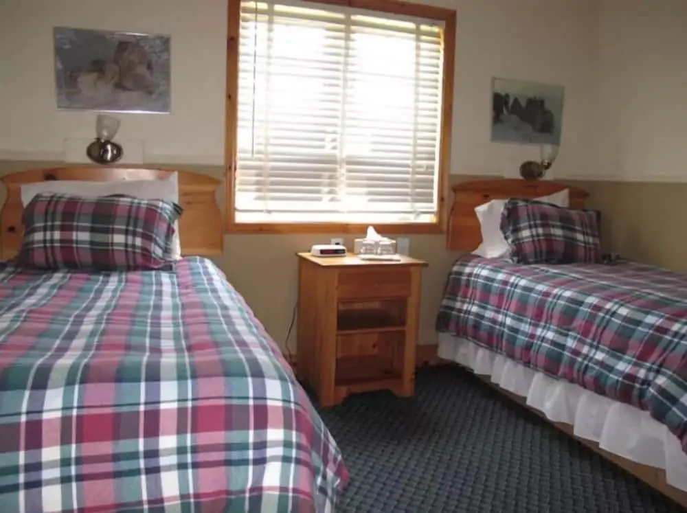 Salmon Pool Inn