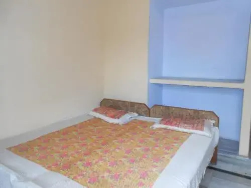 Maruti Guest House