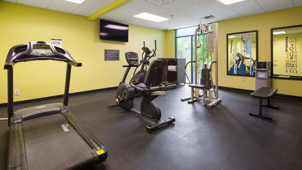 Best Western Plus Birmingham Inn & Suites