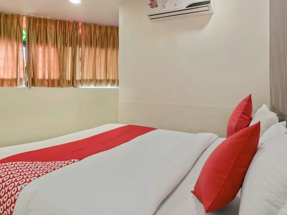 Hotel Jay Radhe by OYO Rooms