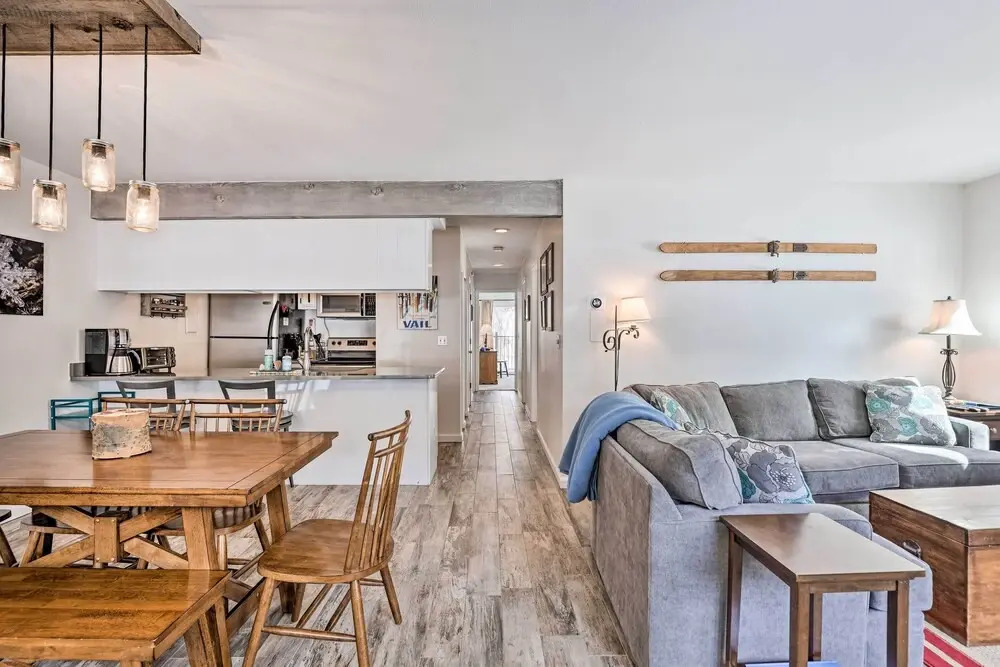 Cozy East Vail Condo ~ 6 Mi to Vail Village