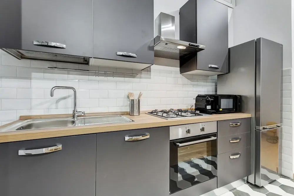 3-Bedroom Home Near Trastevere Station