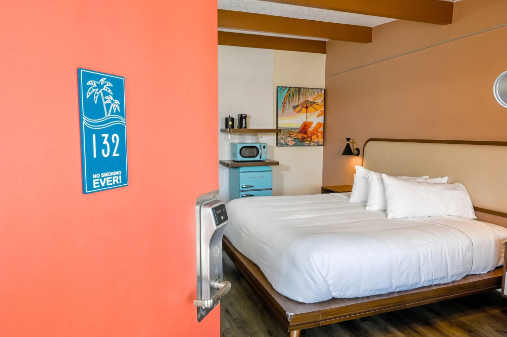 Golden Host Resort - Sarasota