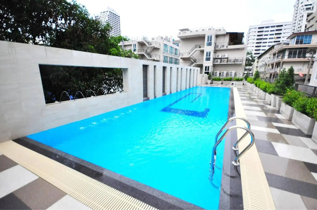 Parinda Hotel - near Benjakitti Park & Queen Sirikit National Convention Center