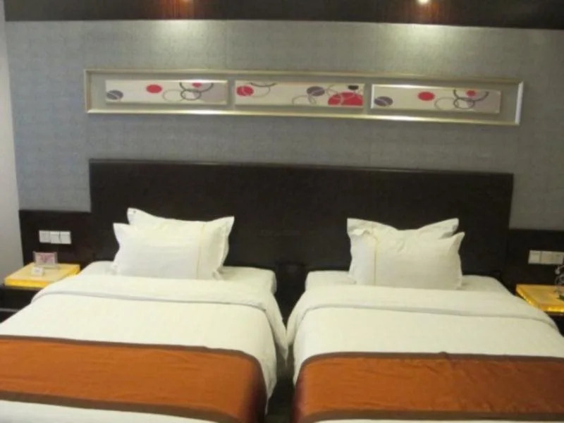 Aksu Pudong Holiday Hotel