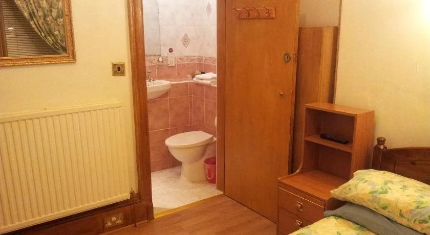 4 Friends House