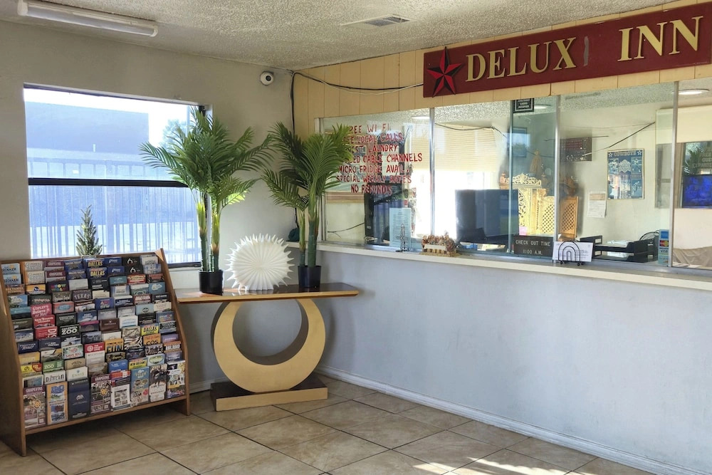 Deluxe Inn Motel By OYO Grand Prairie Interstate 30