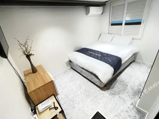 The Road Hotel