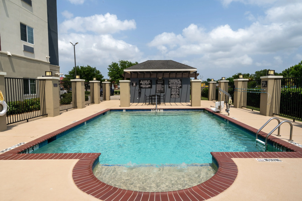 Candlewood Suites Deer Park by IHG
