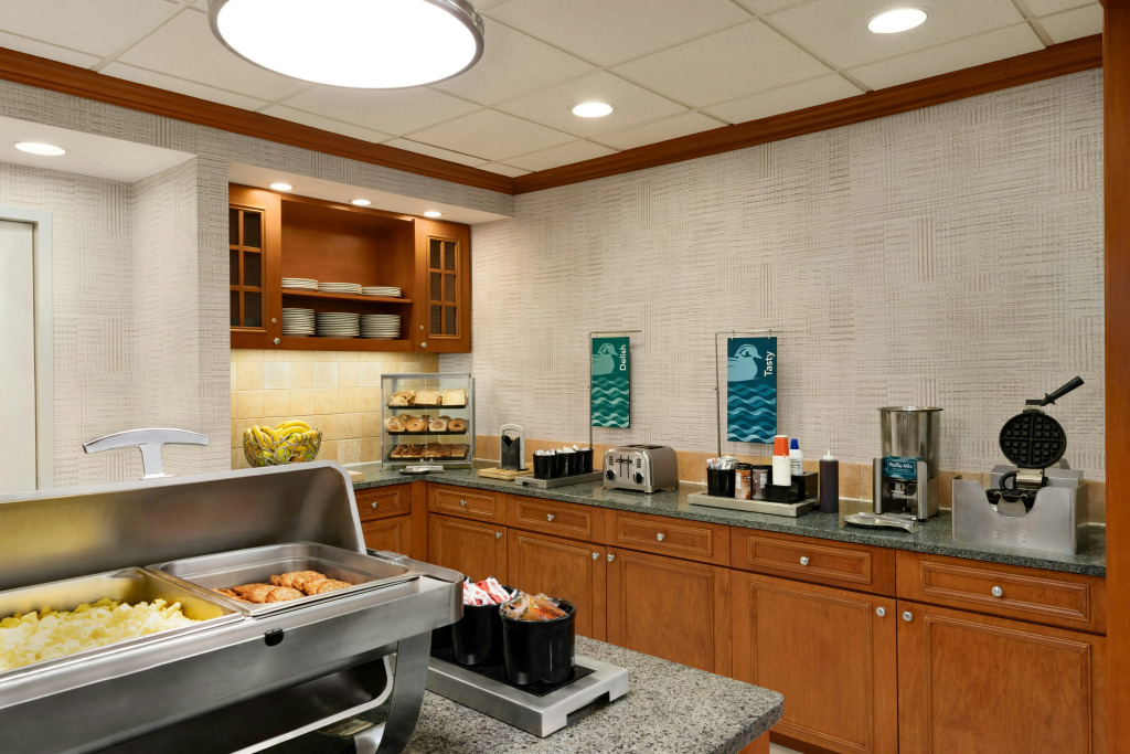 Homewood Suites by Hilton Allentown-Bethlehem Airport