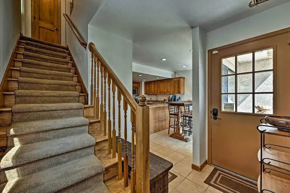 2 Mi to Slopes: Park City Ski Getaway w/ Hot Tub!