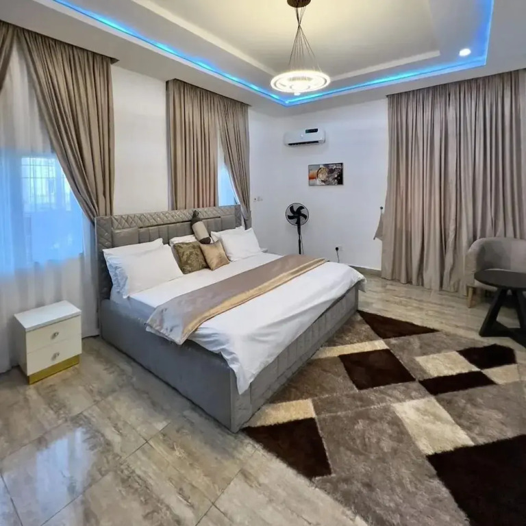 Top Ranks Hotel Galaxy