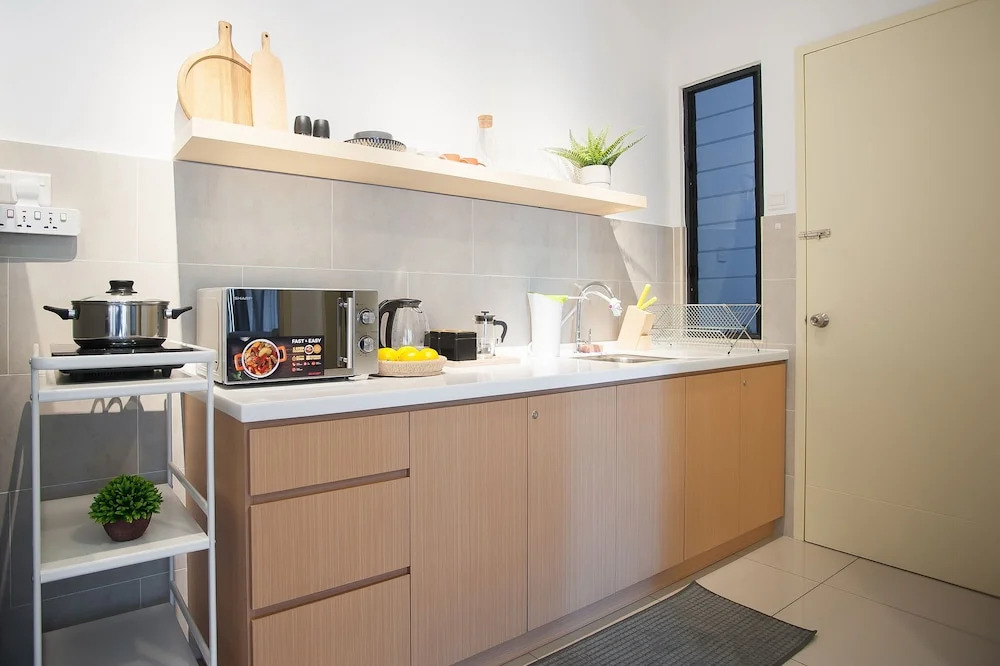 A9 Relax & Enjoy in a Luxury Condo near Jonker St