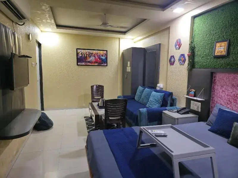 Hotel Mari Aai Residency