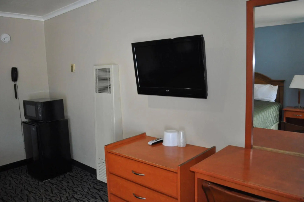 Salt Air Lodge