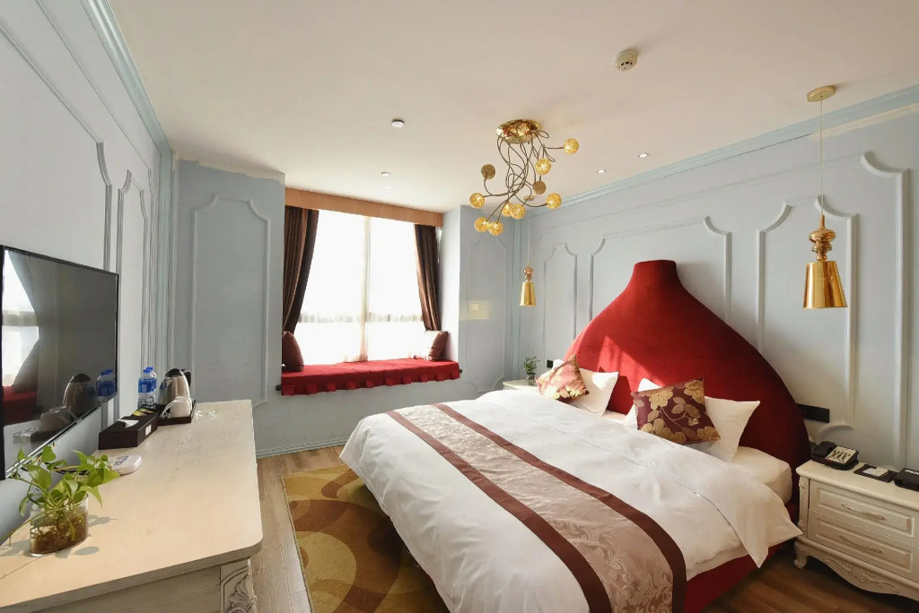 Home Inn Subai Cloud Hotel (Hefei South High Speed Railway Station)