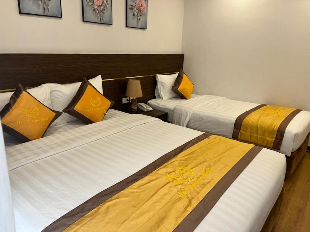 H&T Luxury Hotel