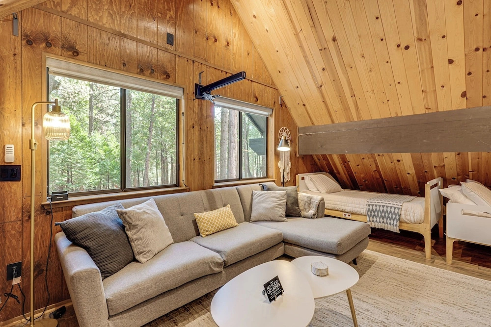 Modern Big Trees Family Cabin w/ Full Amenities