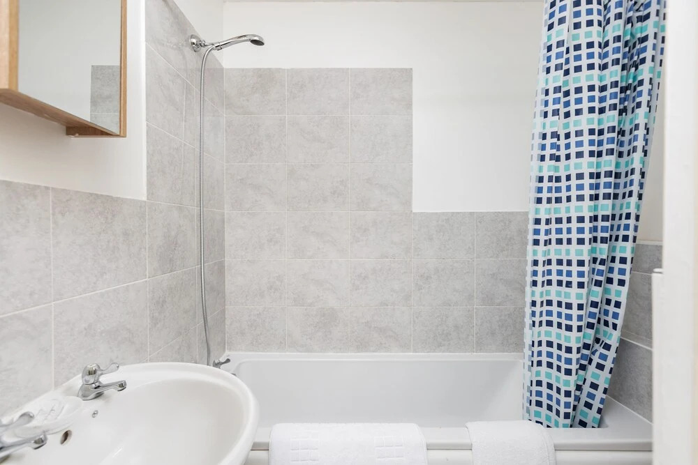 Clarence Suite - Cozy 1BR With Parking in Chatham