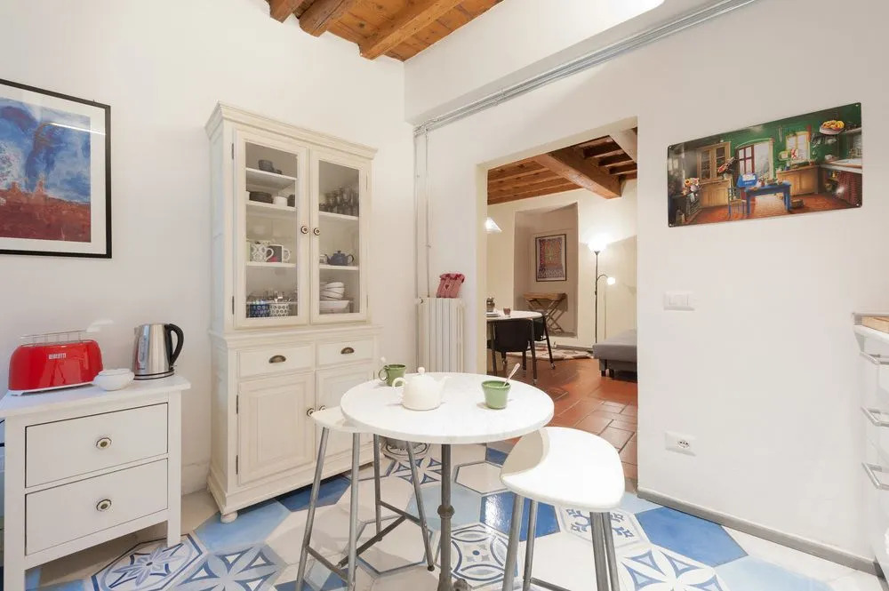 Short-let Florence Charming Suite