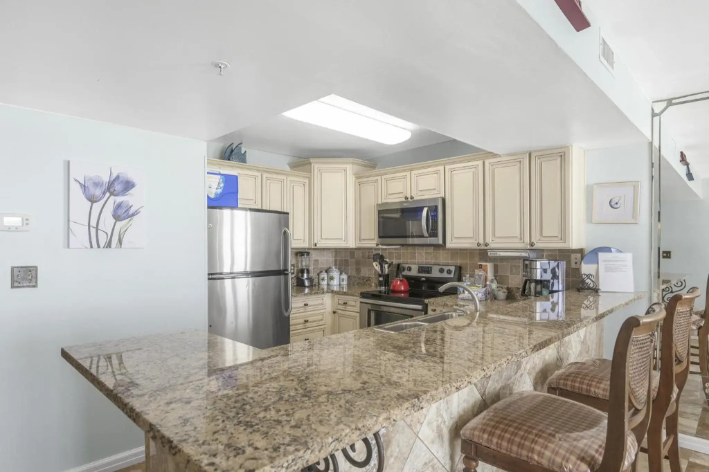 Beach Front 18th Flr, Best Ocean View, New Upgrades