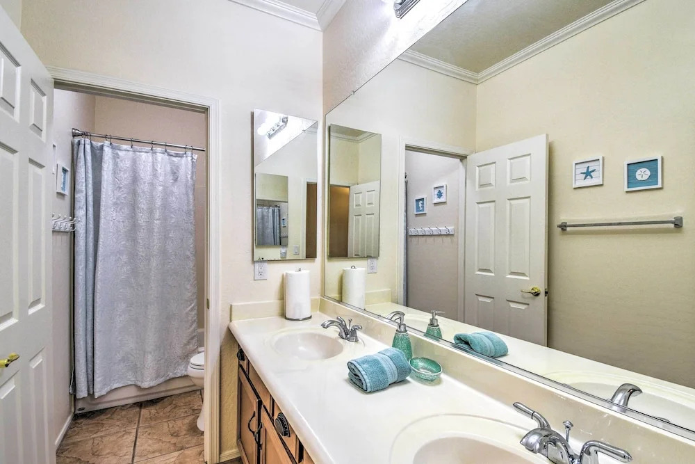 Pool, Game Room & Views! Laveen Village Getaway