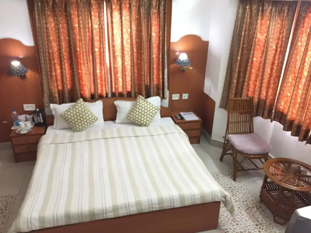 Hotel Sai Gardens