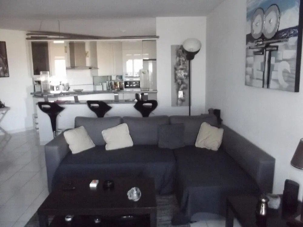 Appartement vue panoramique avec piscine pour 6 personnes à Nice quartier Pessicart