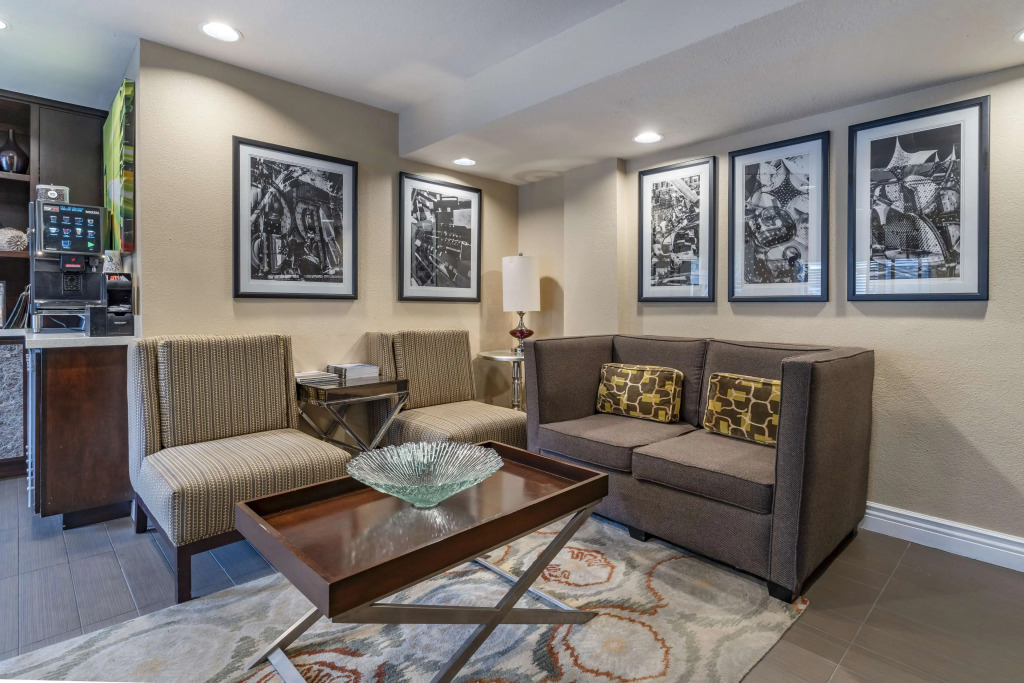 Best Western Carmels Town House Lodge