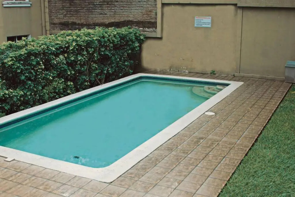 Lovely 3Brm Apt w/City View&Pool @heart of Escalon
