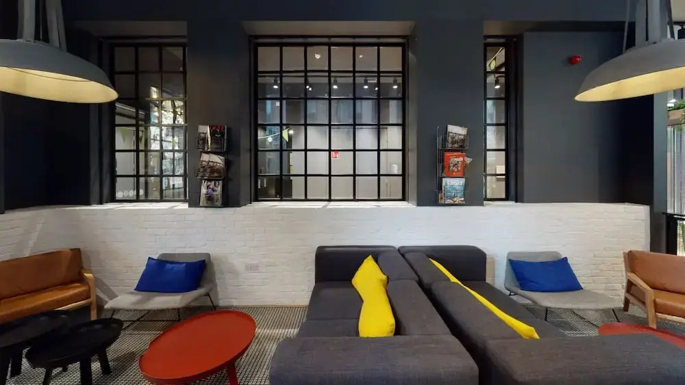 For Students Only - iQ Shoreditch in London