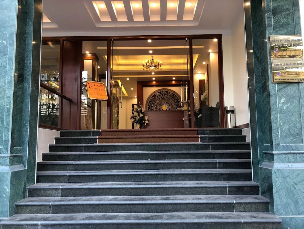 Y PLACE Guest House