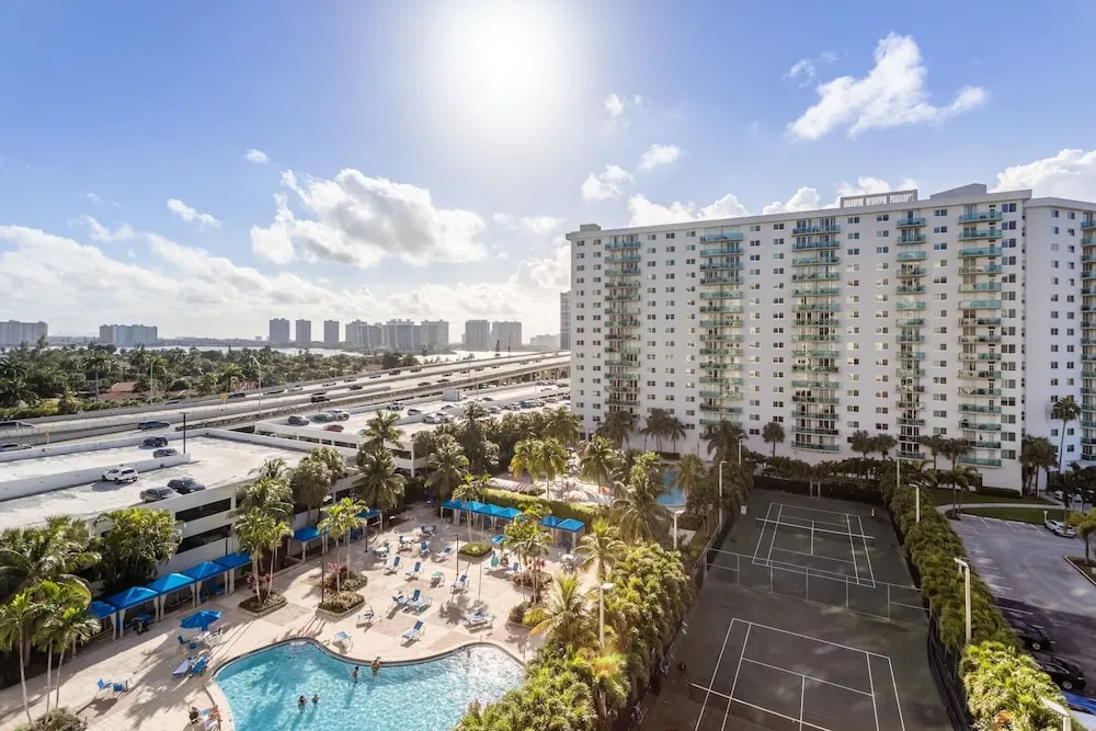 Ocean Reserve Condo by FlatsAway