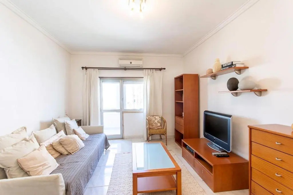Cozy Peaceful apartment in Almada by Innkeeper