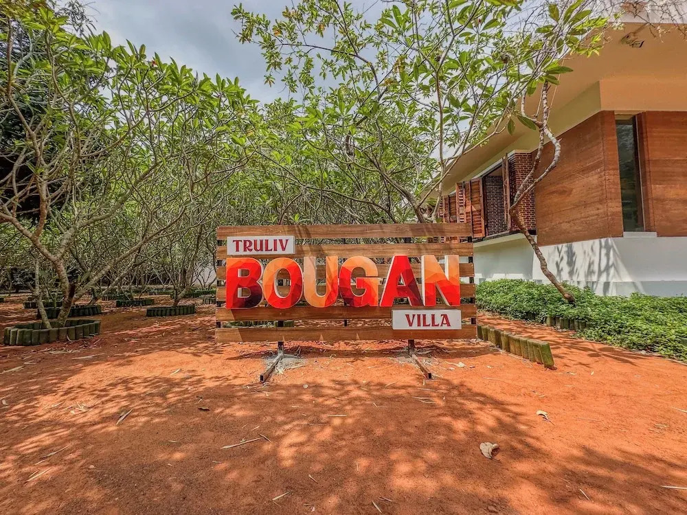 Truliv Bougan Villa